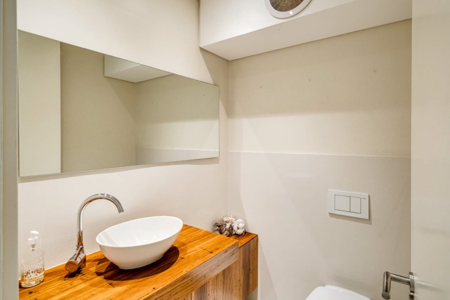 3 Bedroom Property for Sale in Green Point Western Cape